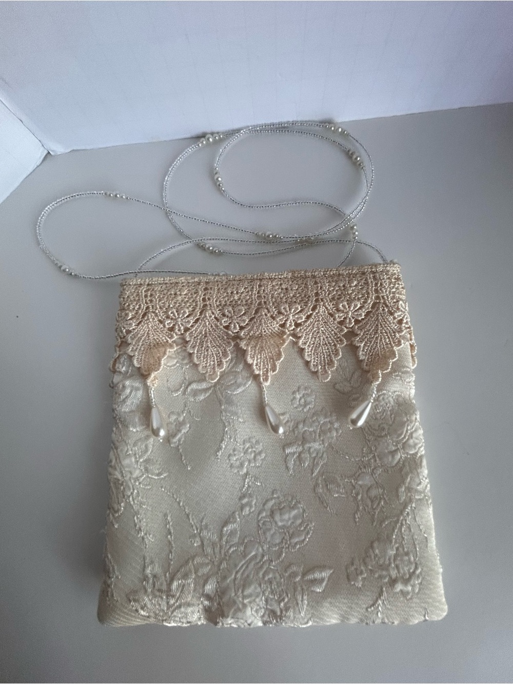 Vintage Ivory Lace Beaded Bridal Snap Keepsake Bag Evening Bag
